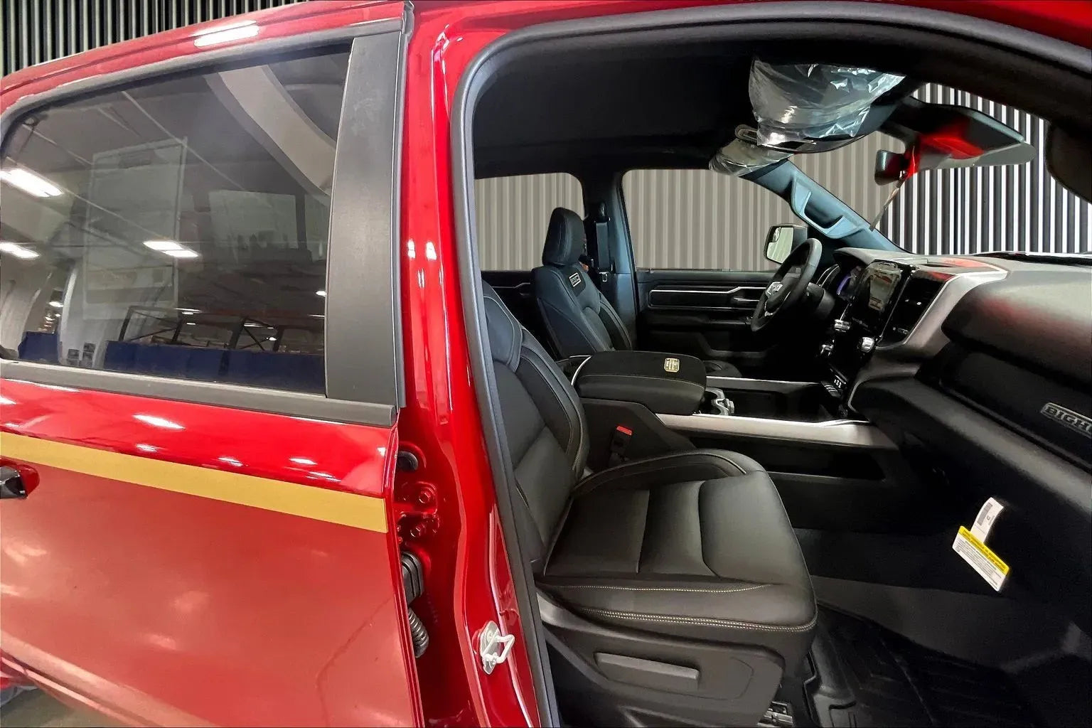 Vehicle Image 8