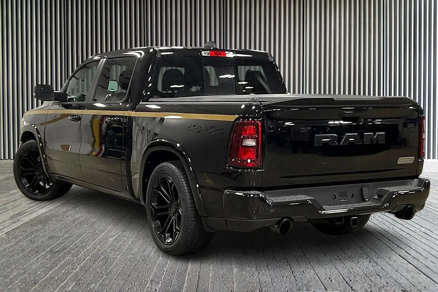 Vehicle Image 9