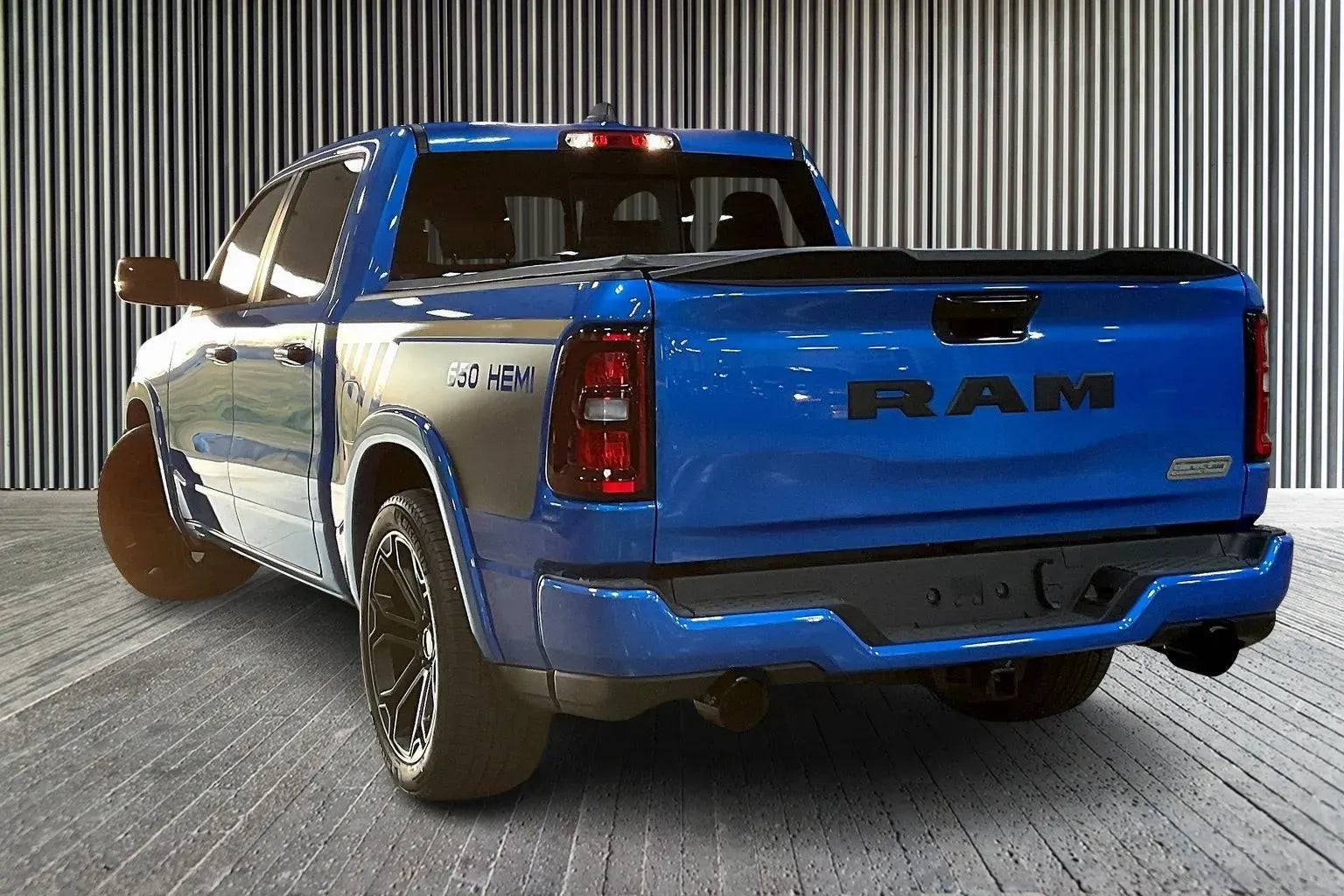 Vehicle Image 4