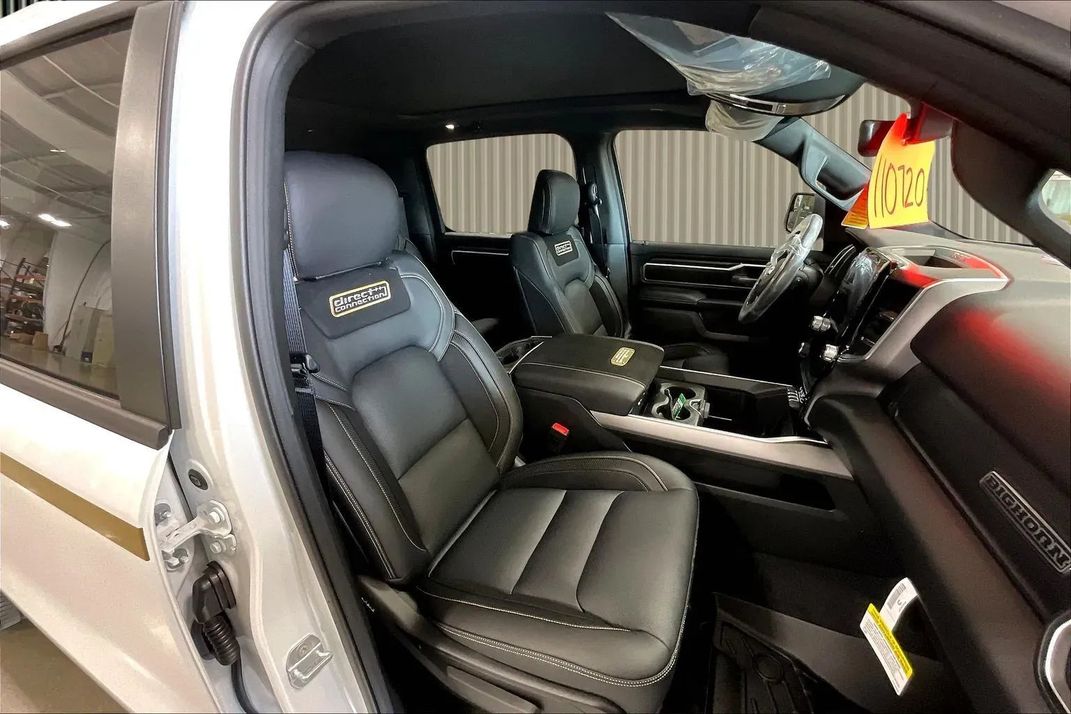 Vehicle Image 8