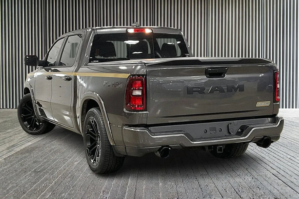 Vehicle Image 9