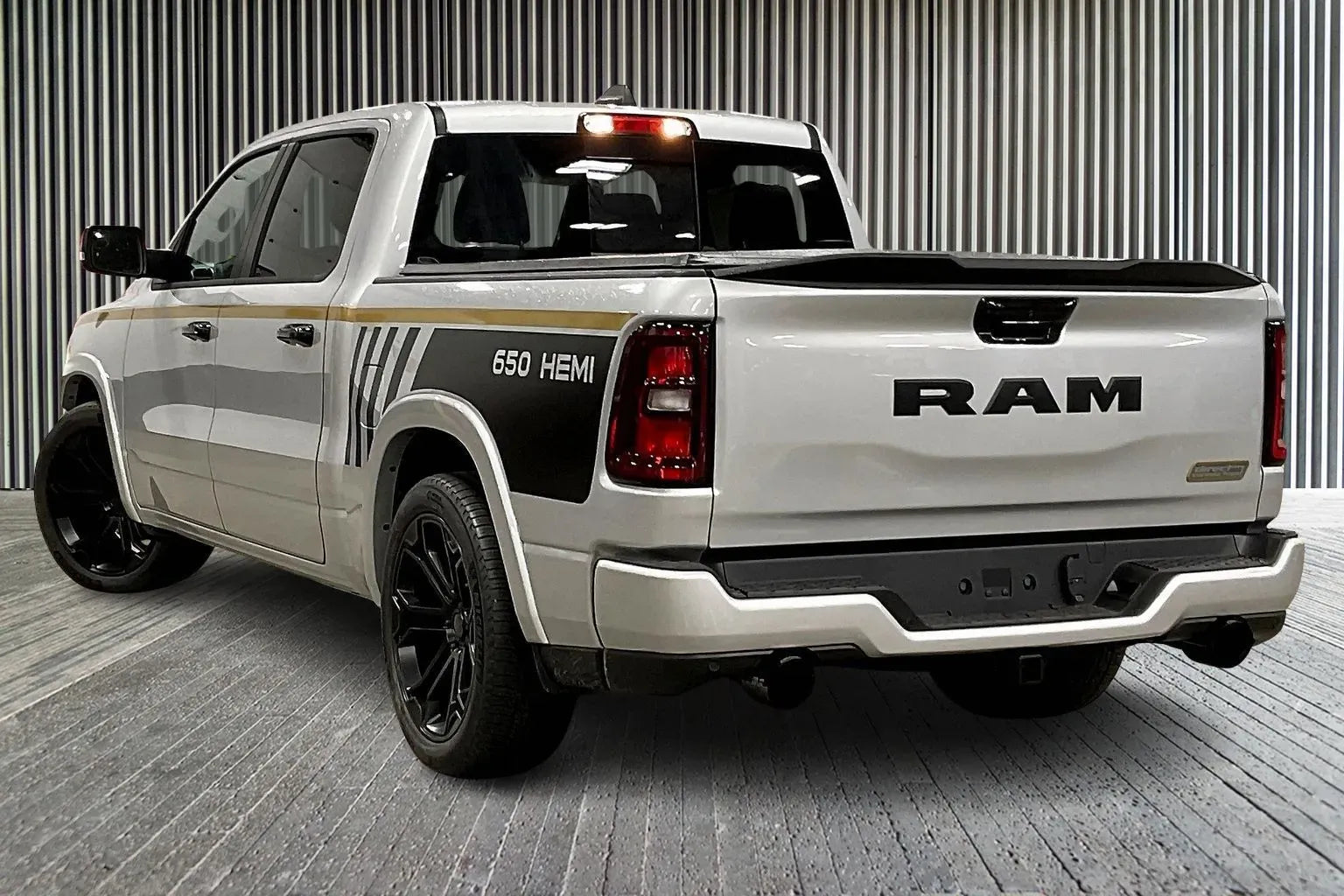 Vehicle Image 4
