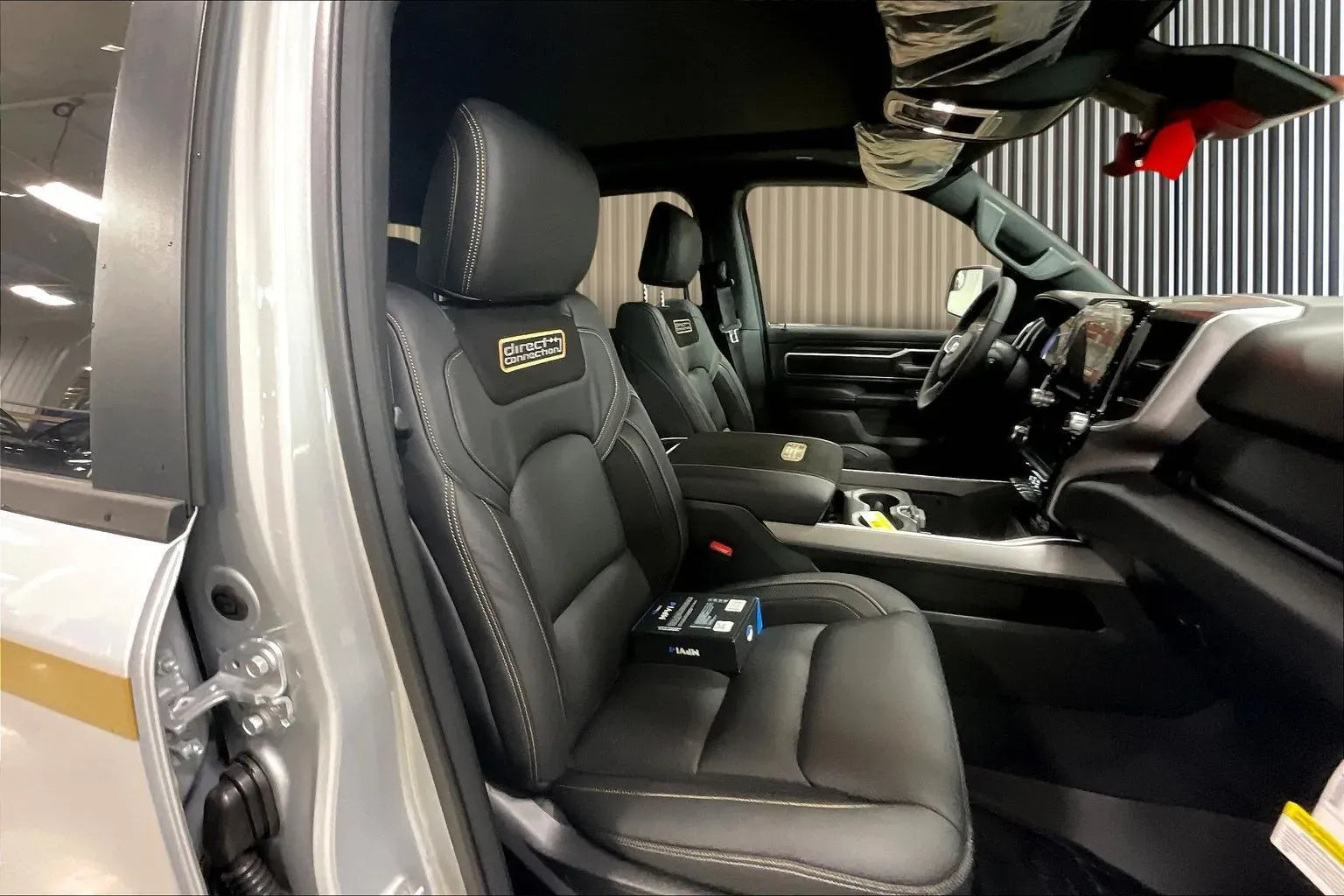 Vehicle Image 8