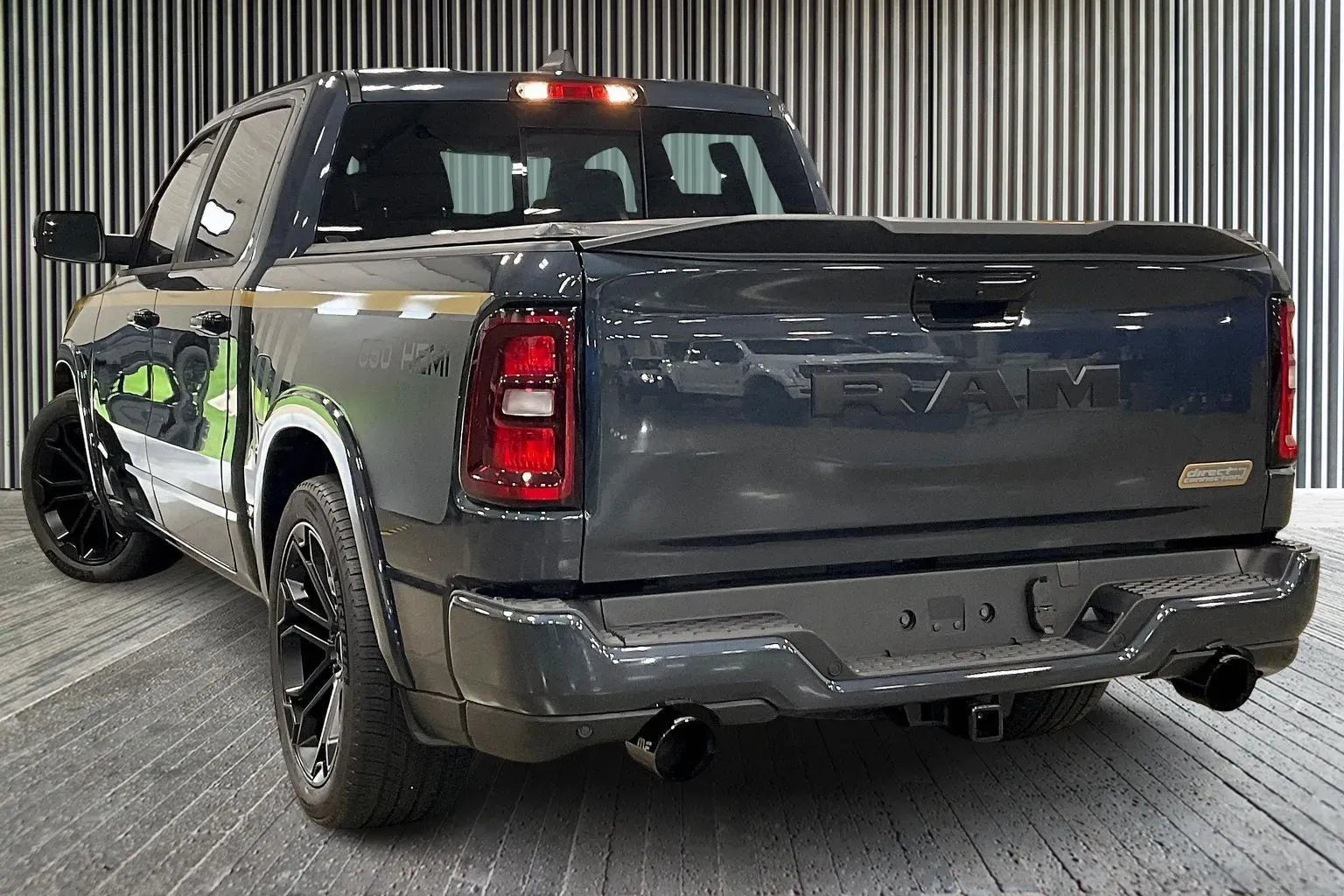 Vehicle Image 4