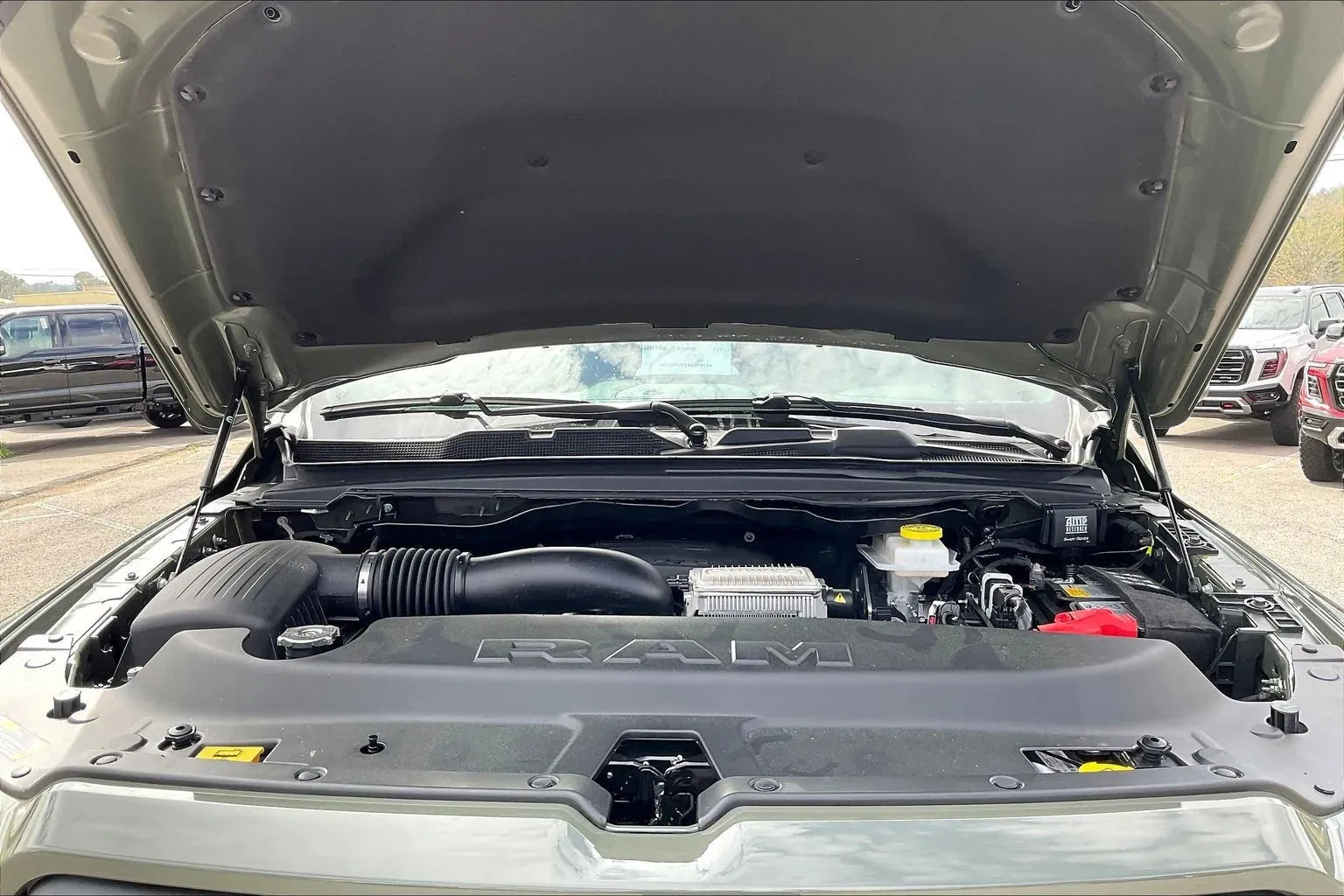 Vehicle Image 10