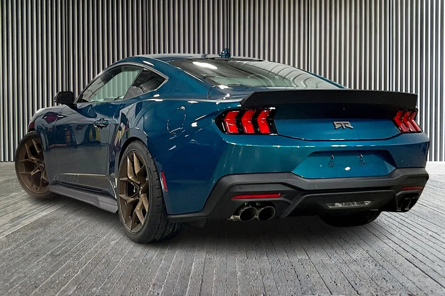Vehicle Image 4