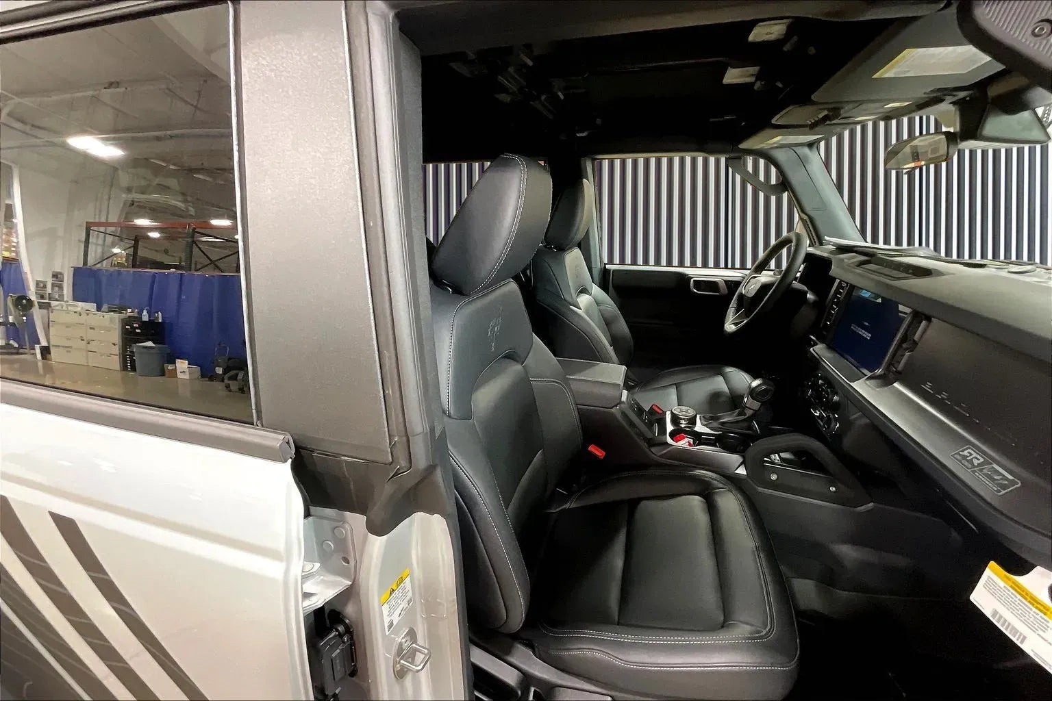 Vehicle Image 8