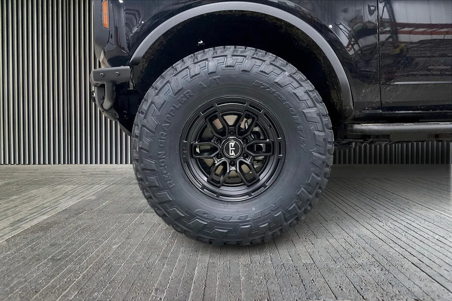 Vehicle Image 6