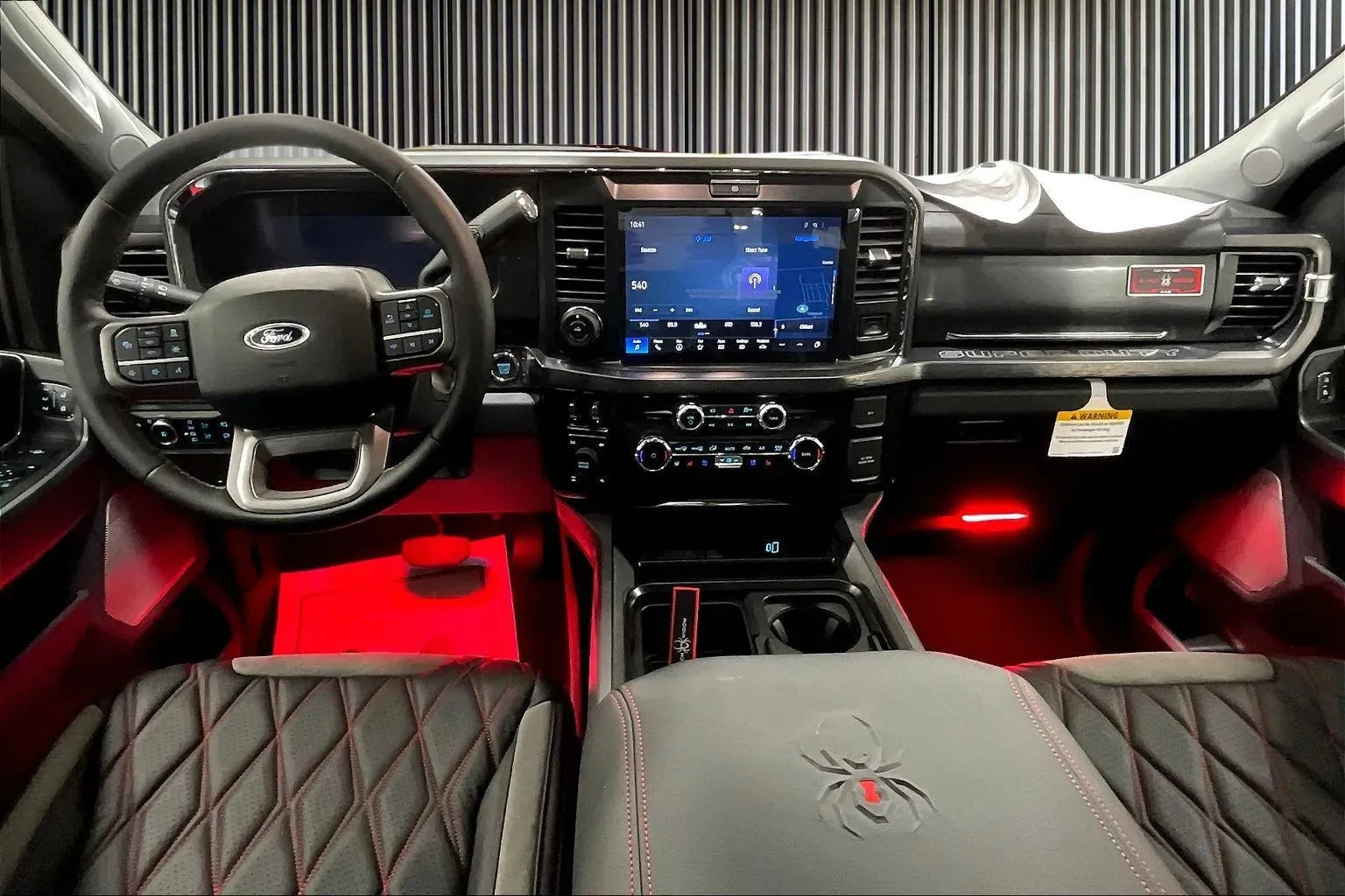 Vehicle Image 9