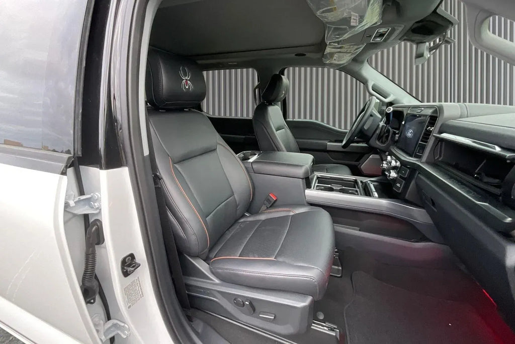 Vehicle Image 8
