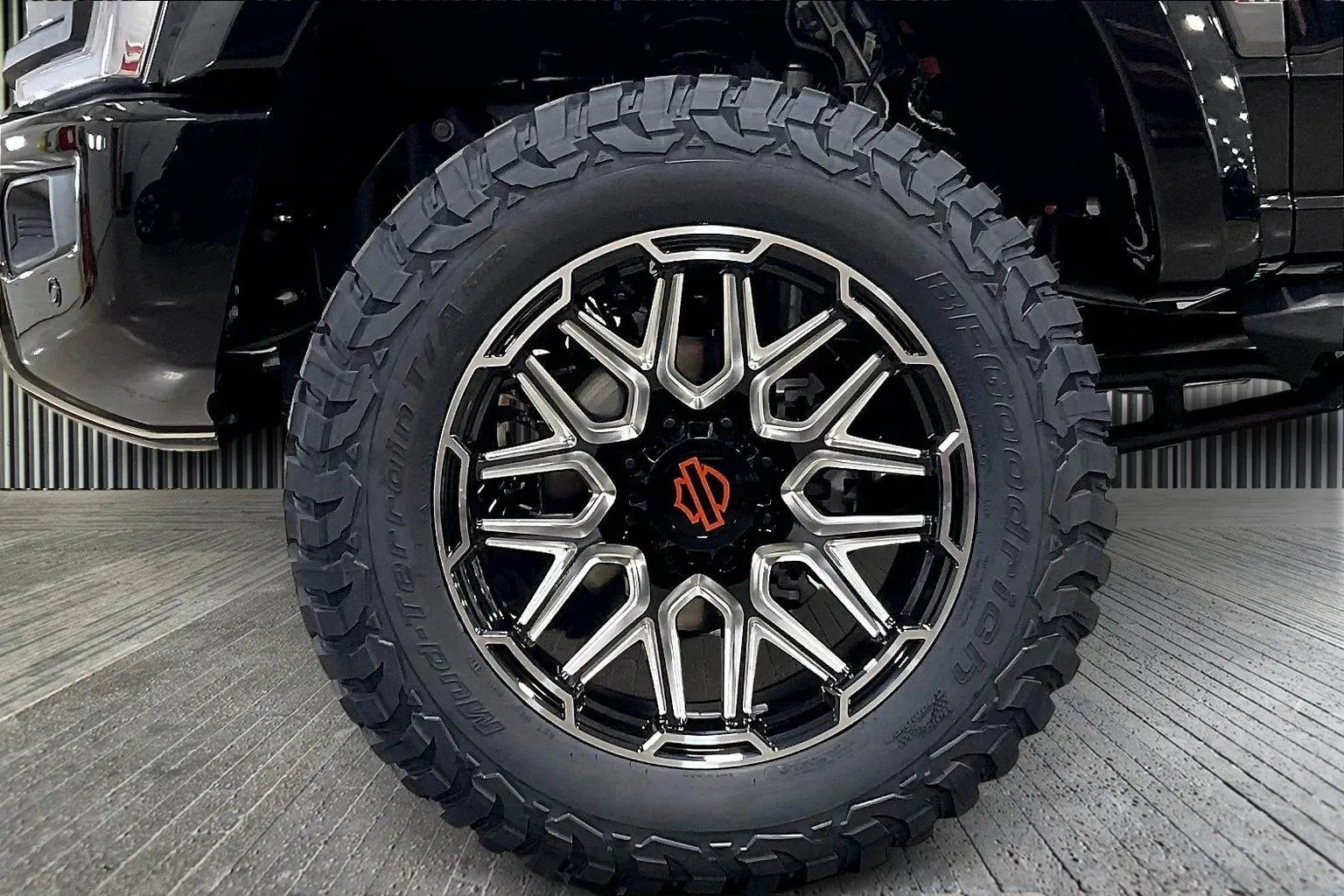 Vehicle Image 6