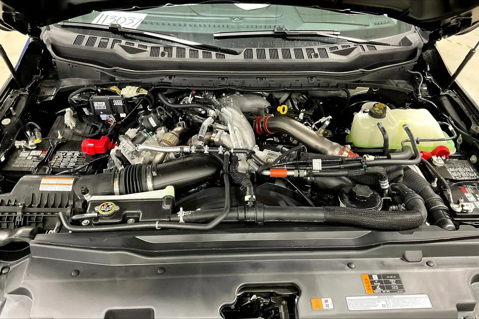 Vehicle Image 9