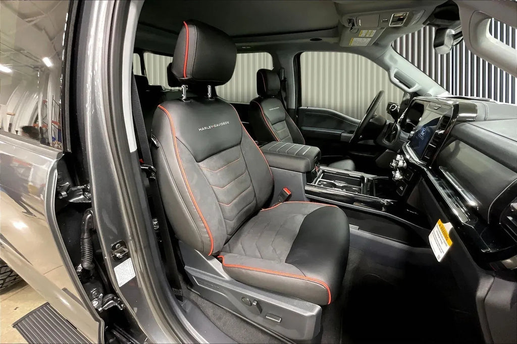 Vehicle Image 8