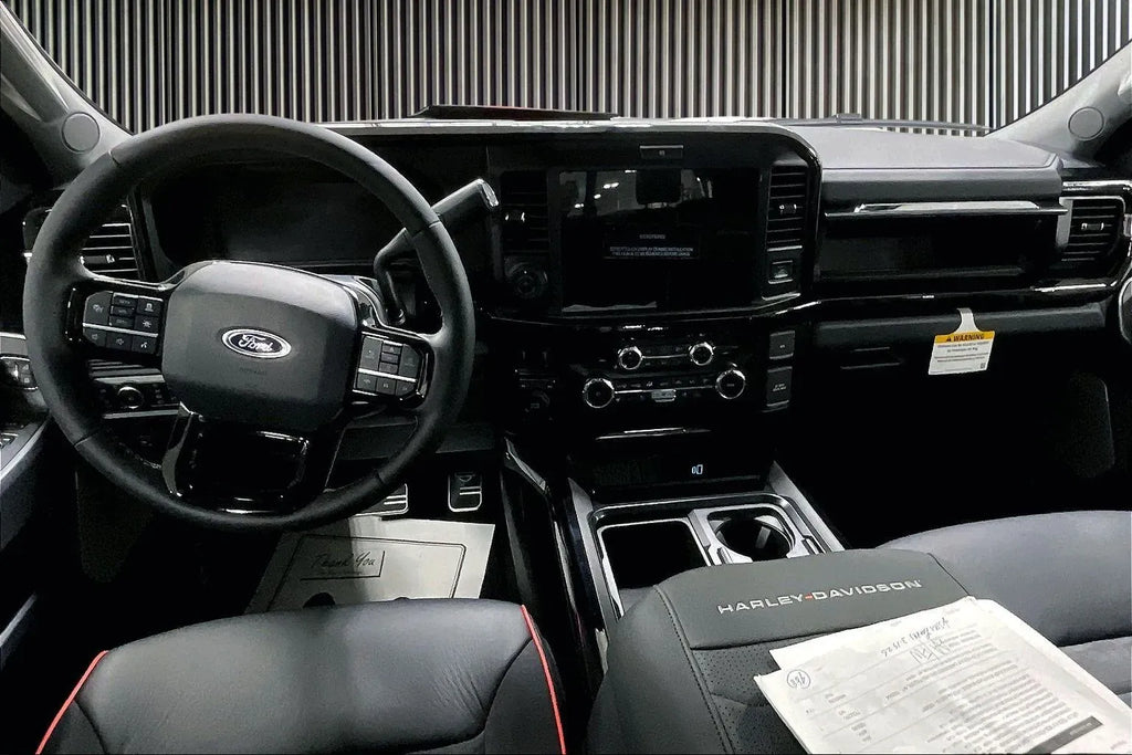 Vehicle Image 8