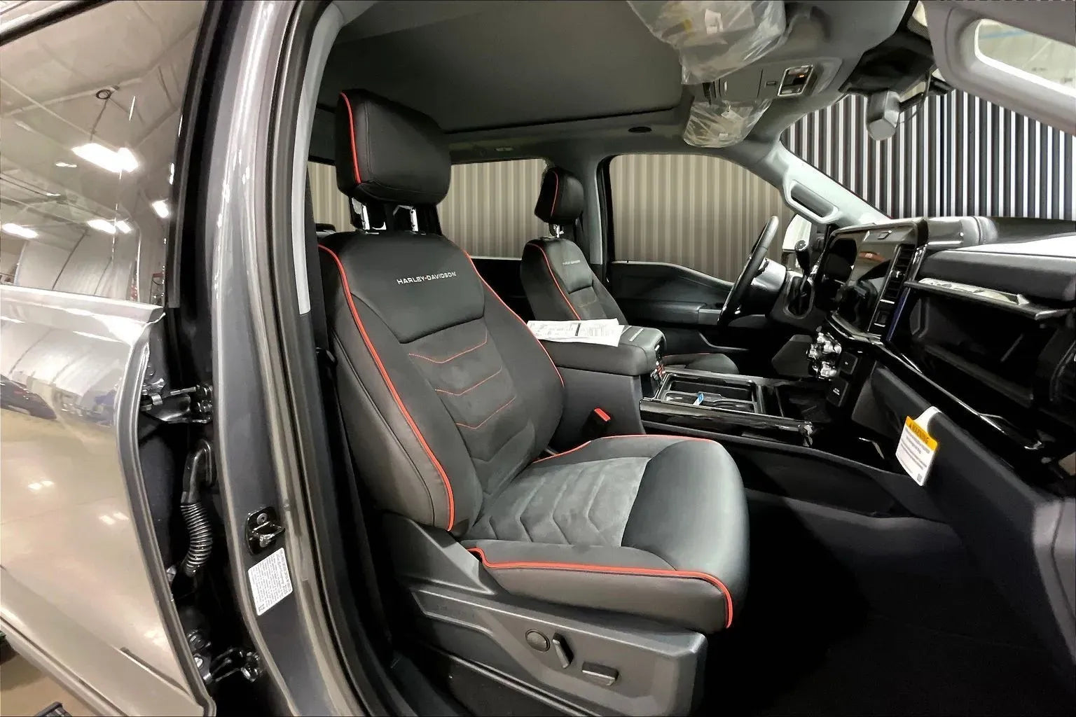 Vehicle Image 7