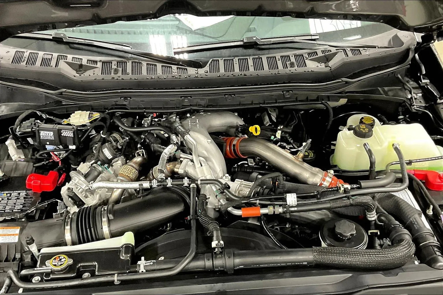 Vehicle Image 9