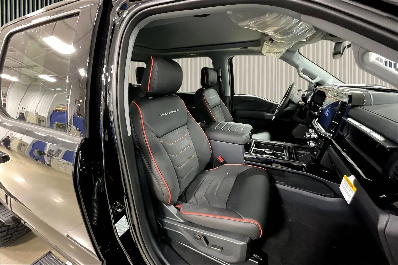 Vehicle Image 8