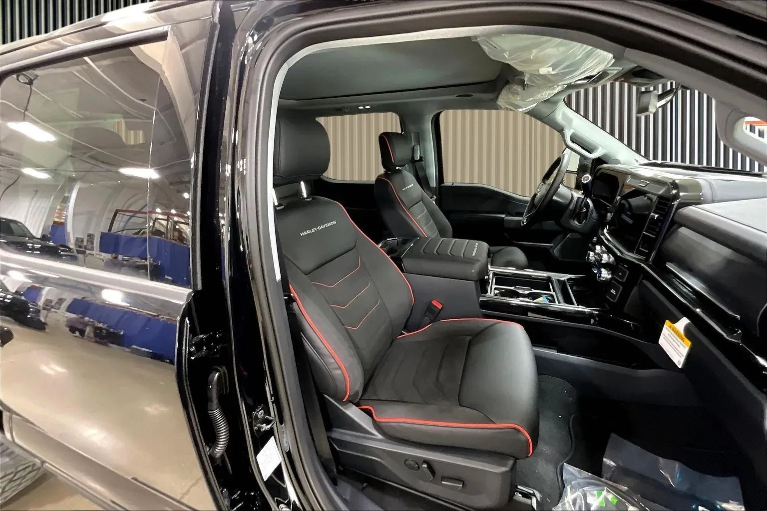 Vehicle Image 8