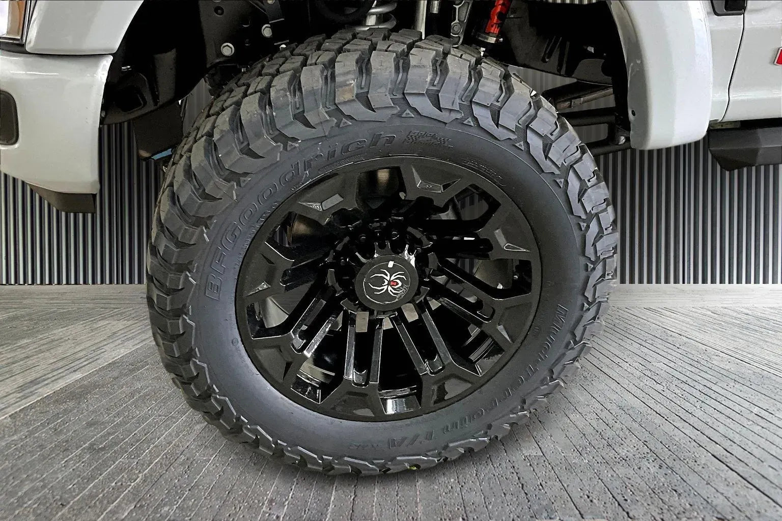 Vehicle Image 6