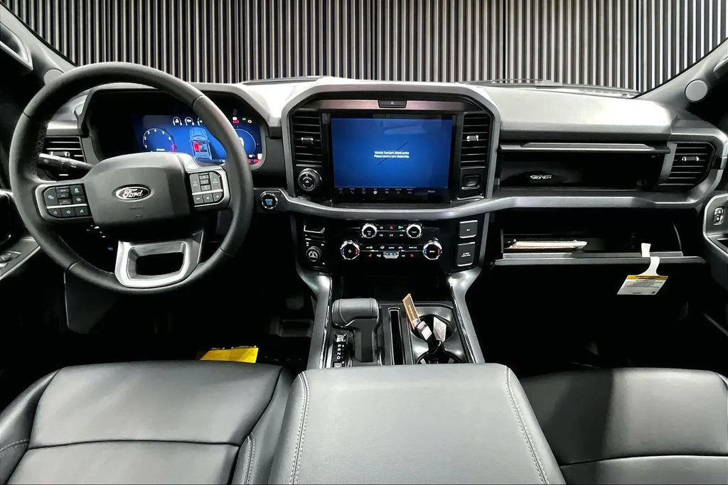 Vehicle Image 9