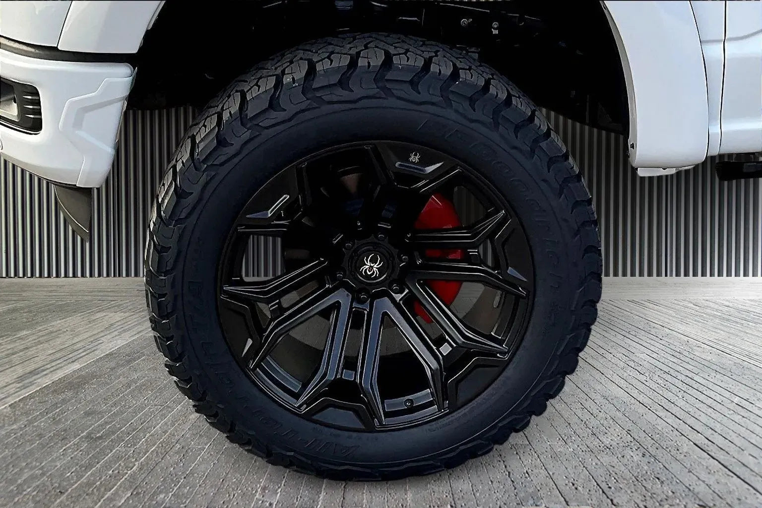 Vehicle Image 6