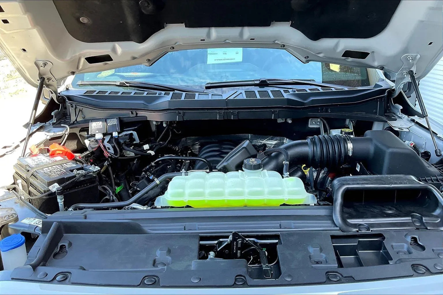 Vehicle Image 10