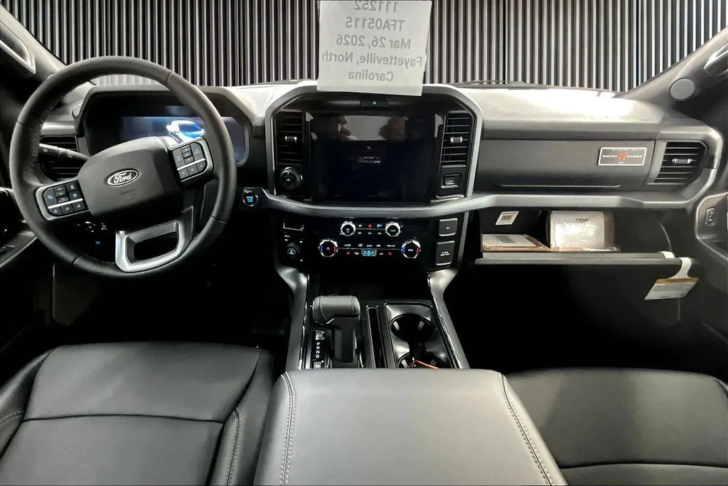 Vehicle Image 9