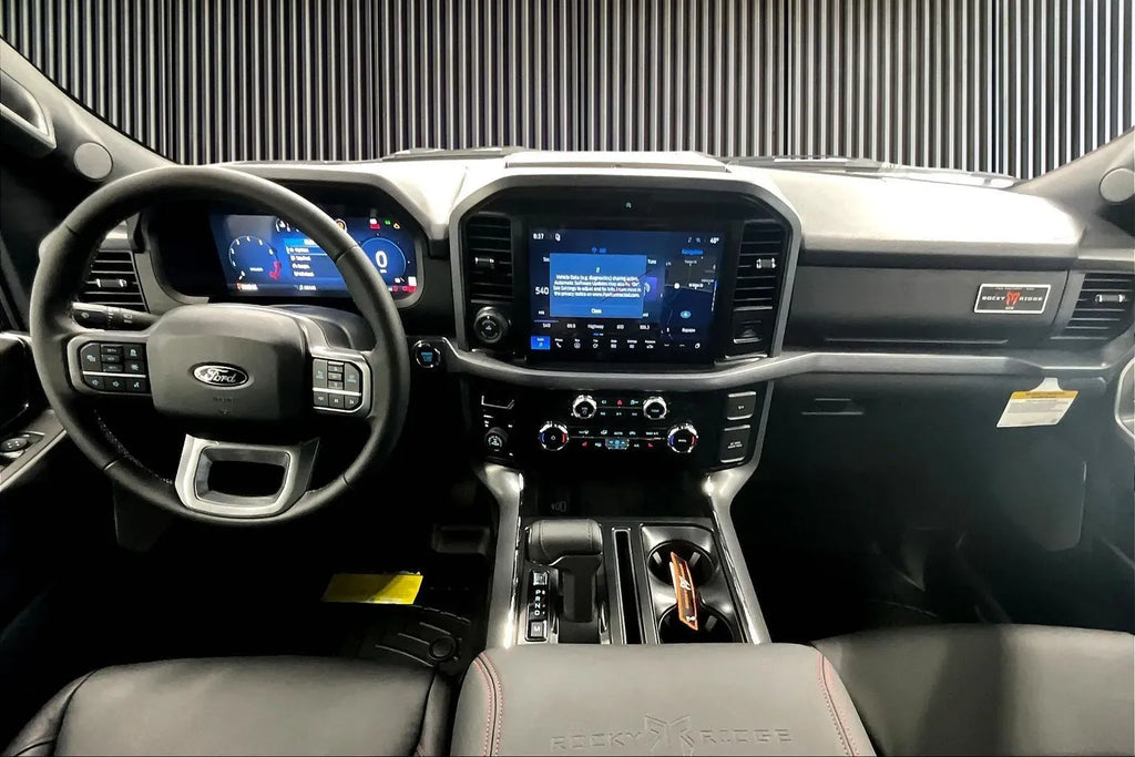 Vehicle Image 9