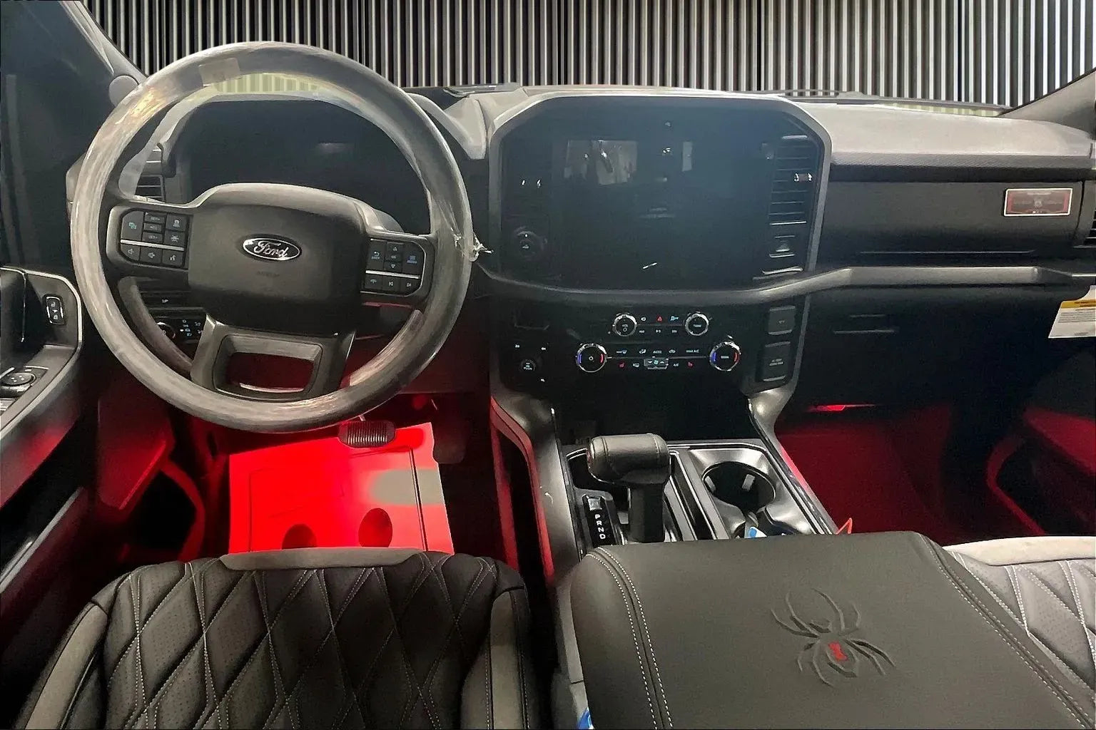 Vehicle Image 9