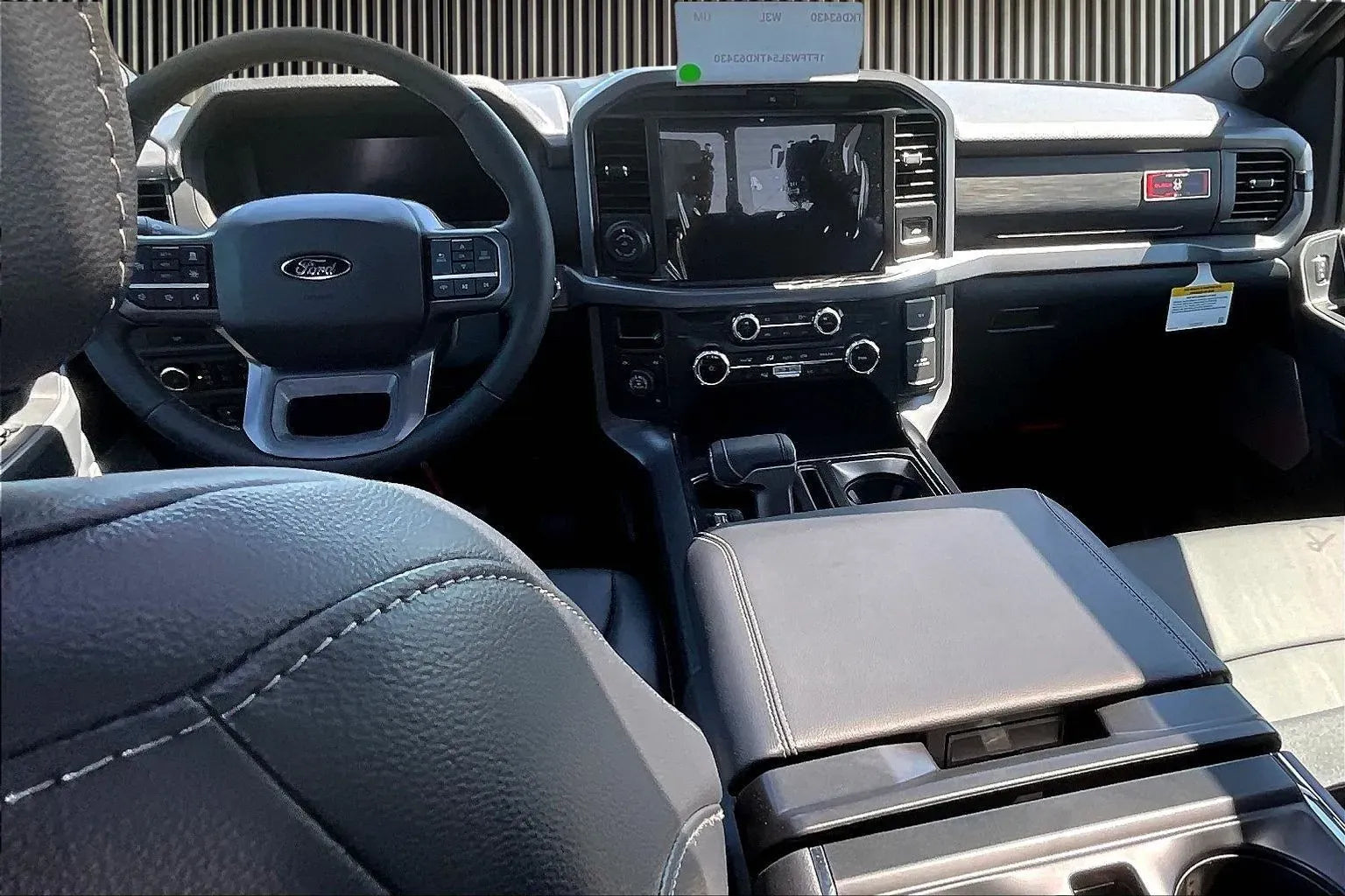 Vehicle Image 9