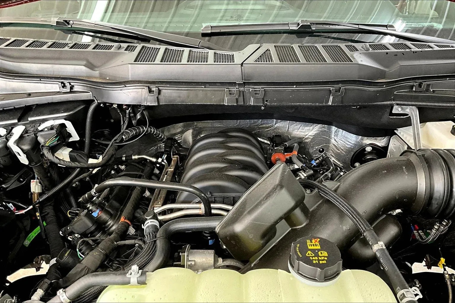 Vehicle Image 9