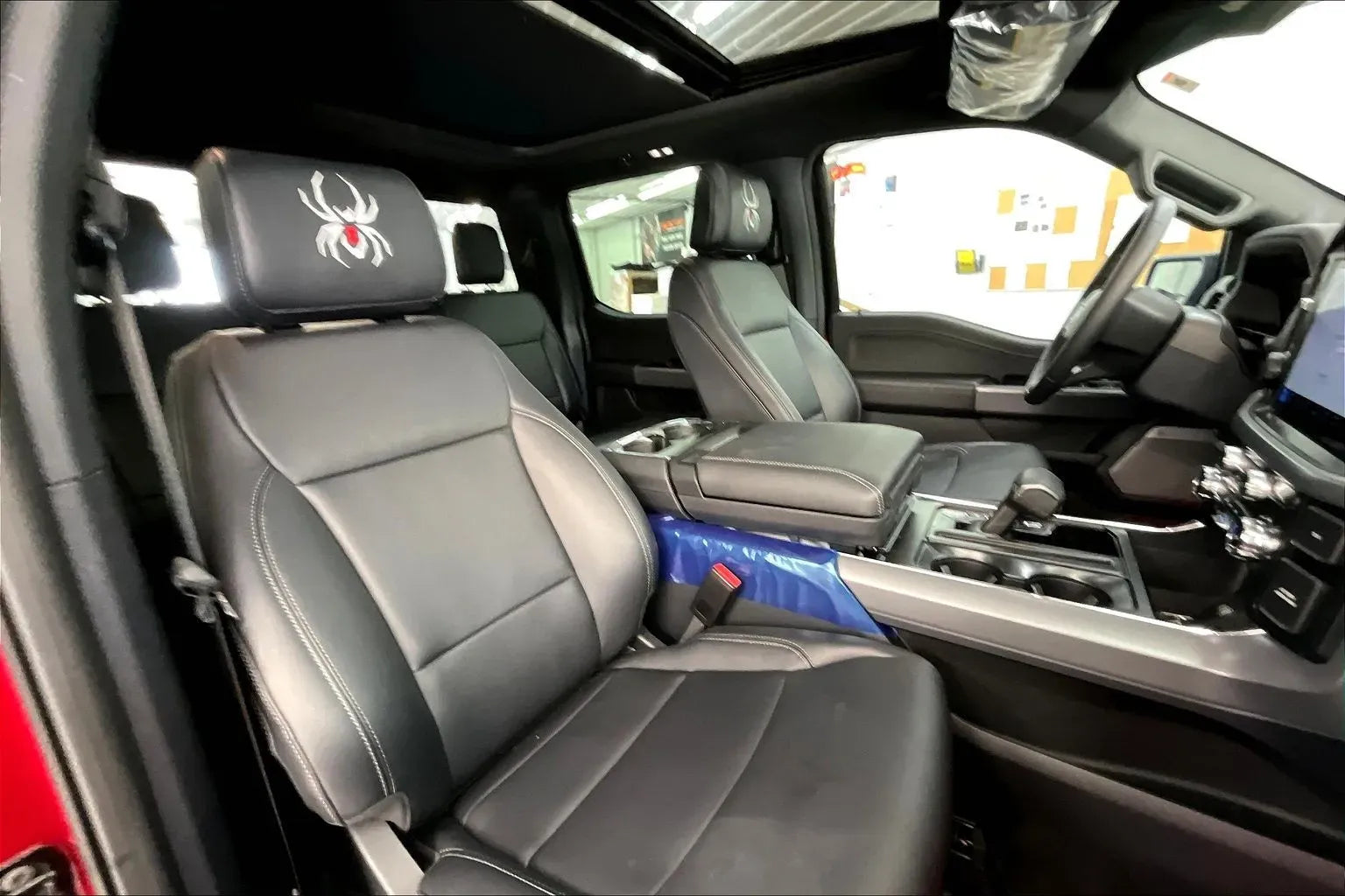 Vehicle Image 8