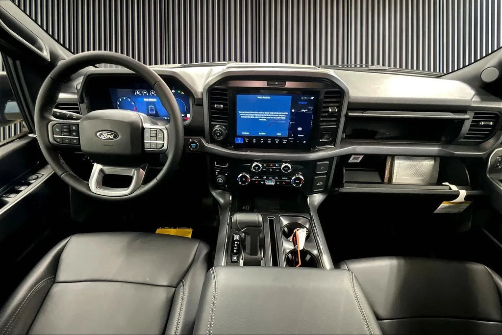 Vehicle Image 9