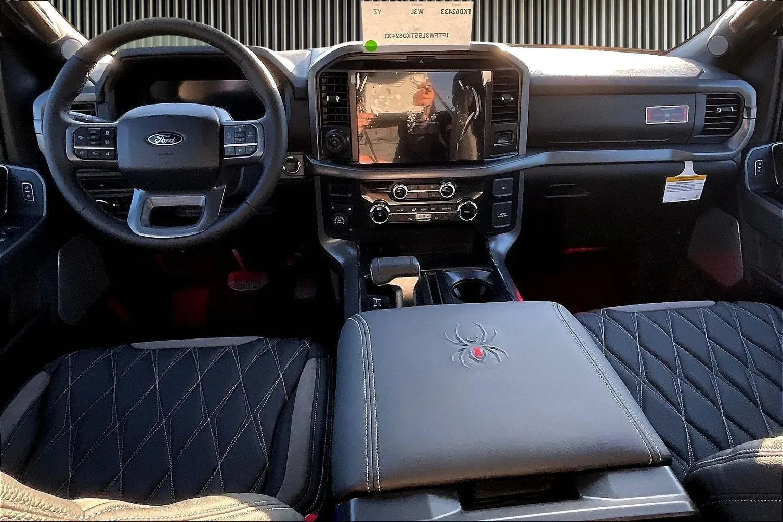 Vehicle Image 9