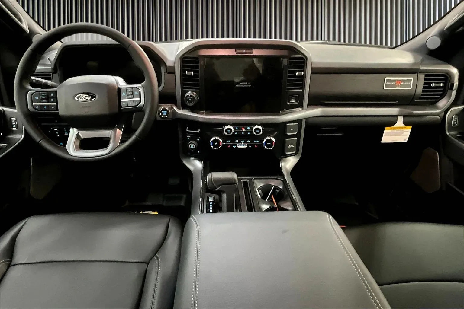 Vehicle Image 9