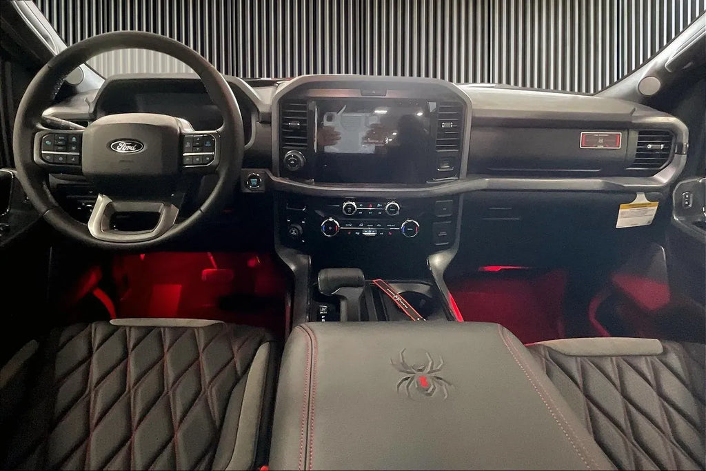Vehicle Image 9