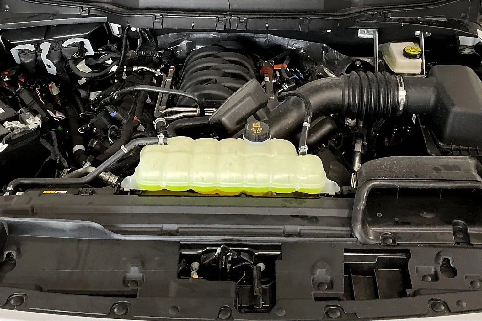 Vehicle Image 10