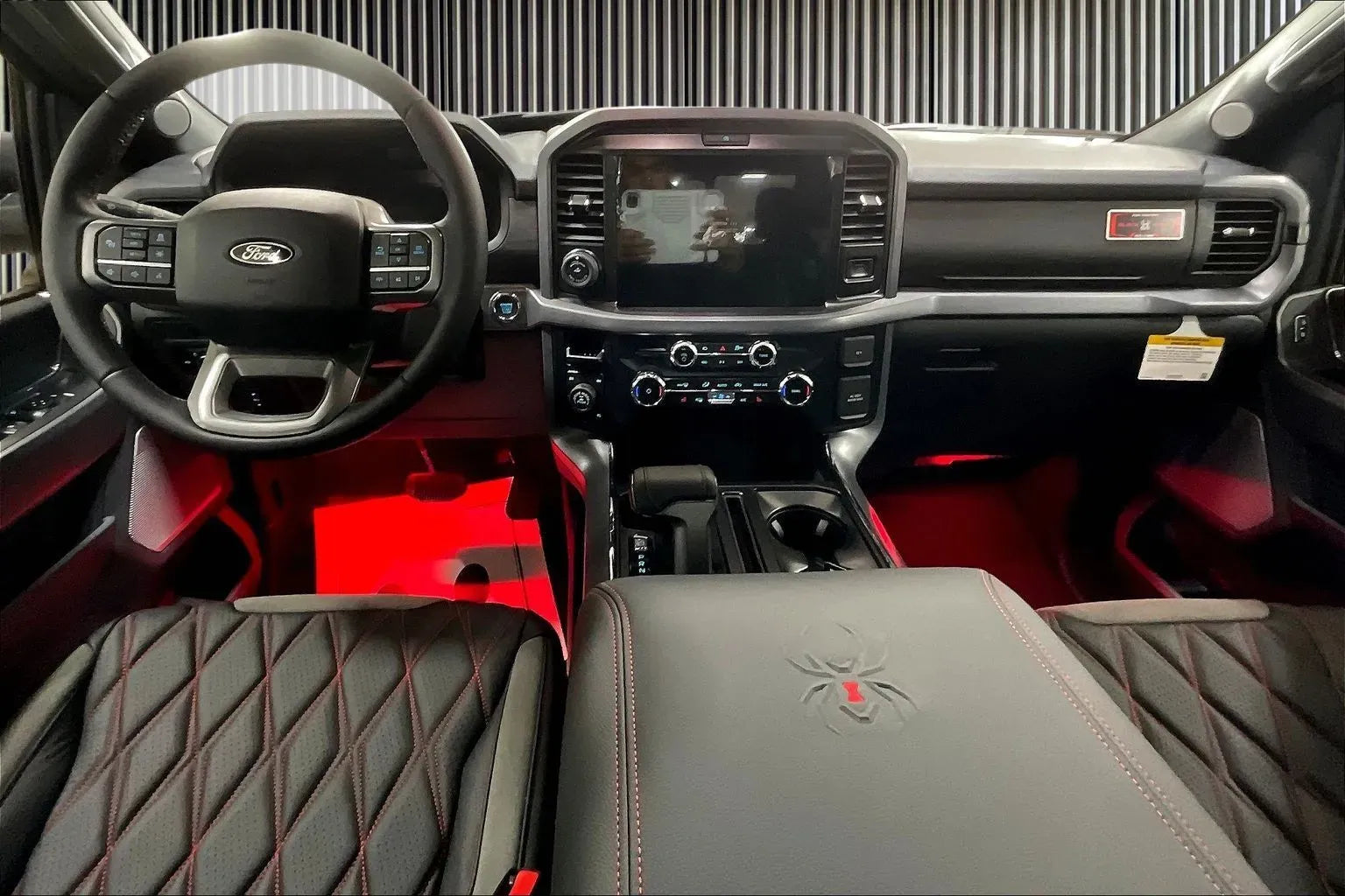 Vehicle Image 9