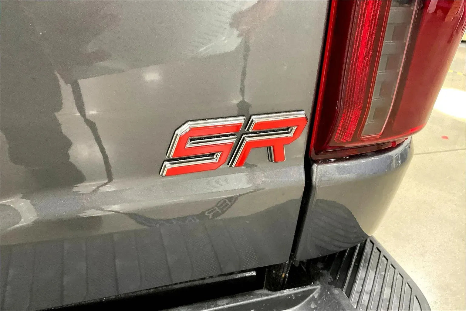 Vehicle Image 7
