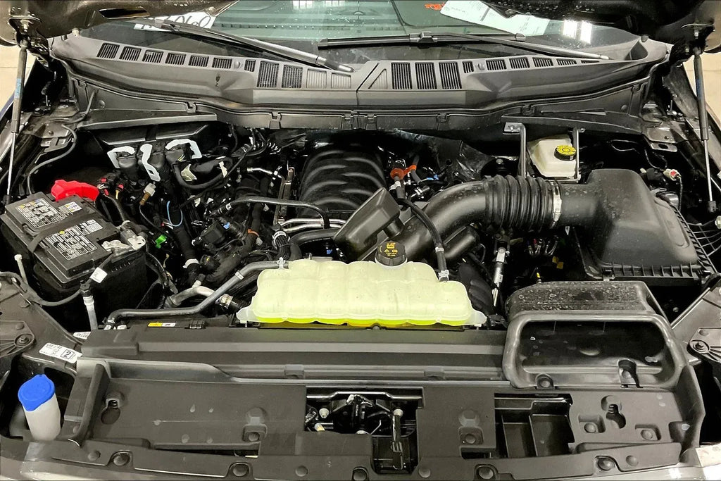 Vehicle Image 10