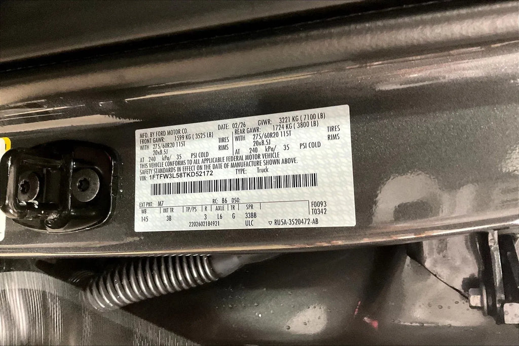 Vehicle Image 8