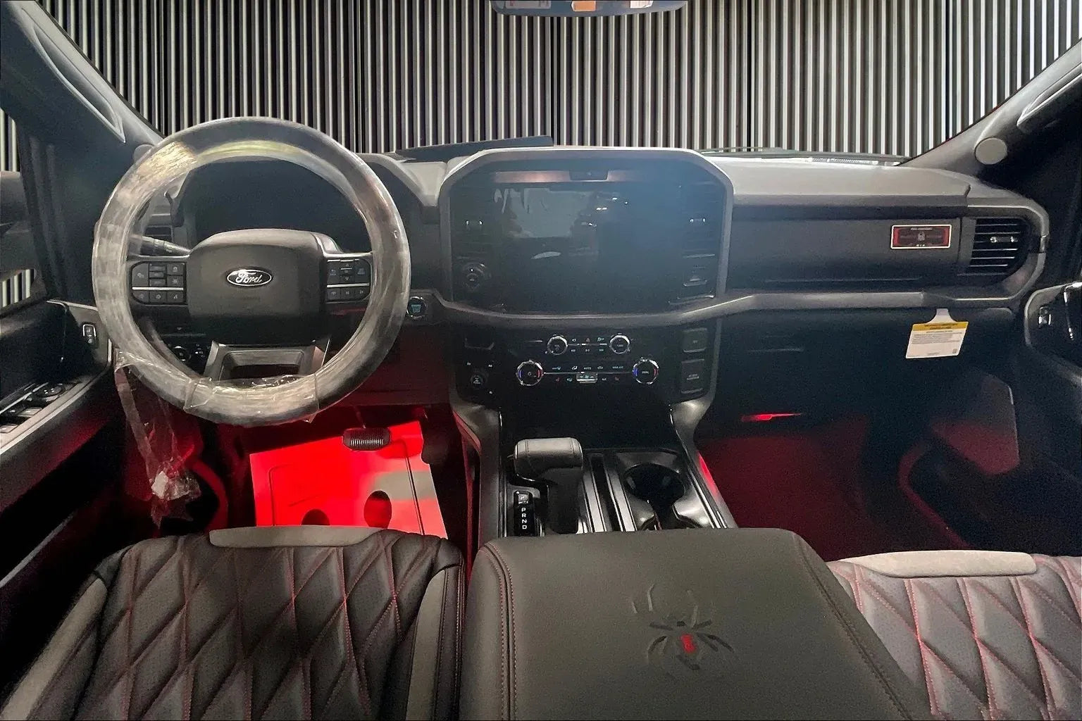 Vehicle Image 9