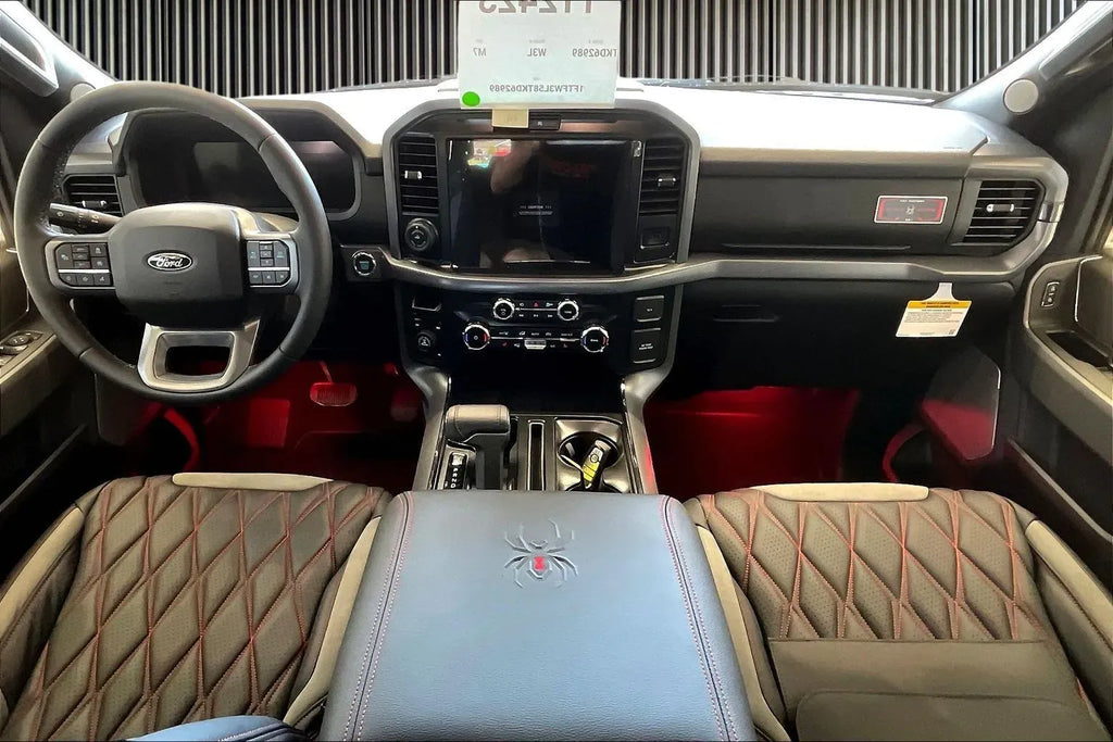 Vehicle Image 9