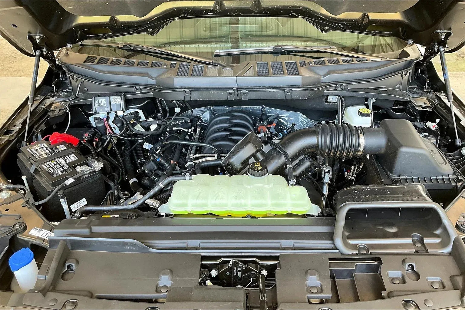 Vehicle Image 10