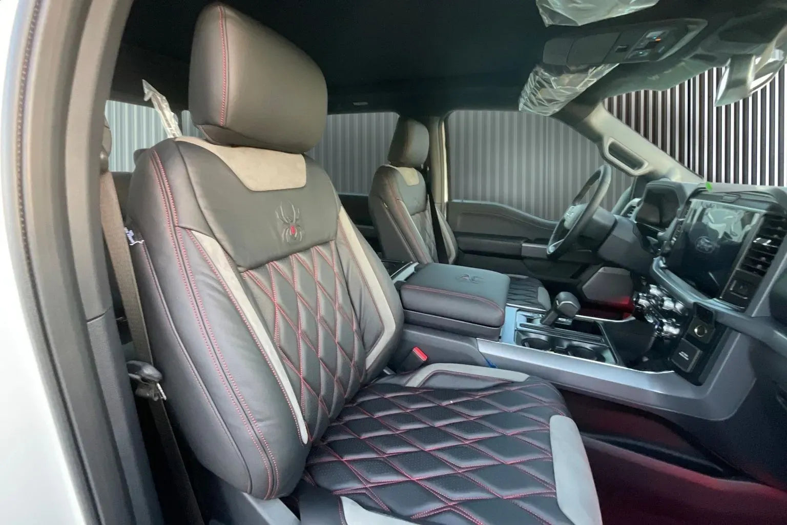 Vehicle Image 8