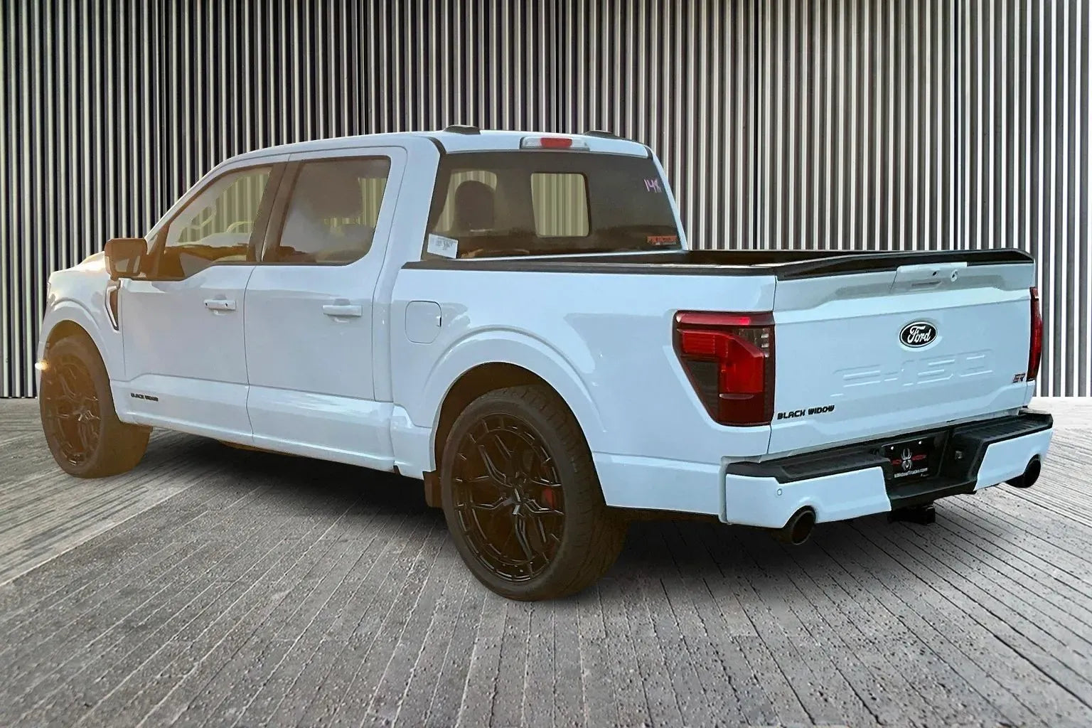 Vehicle Image 4