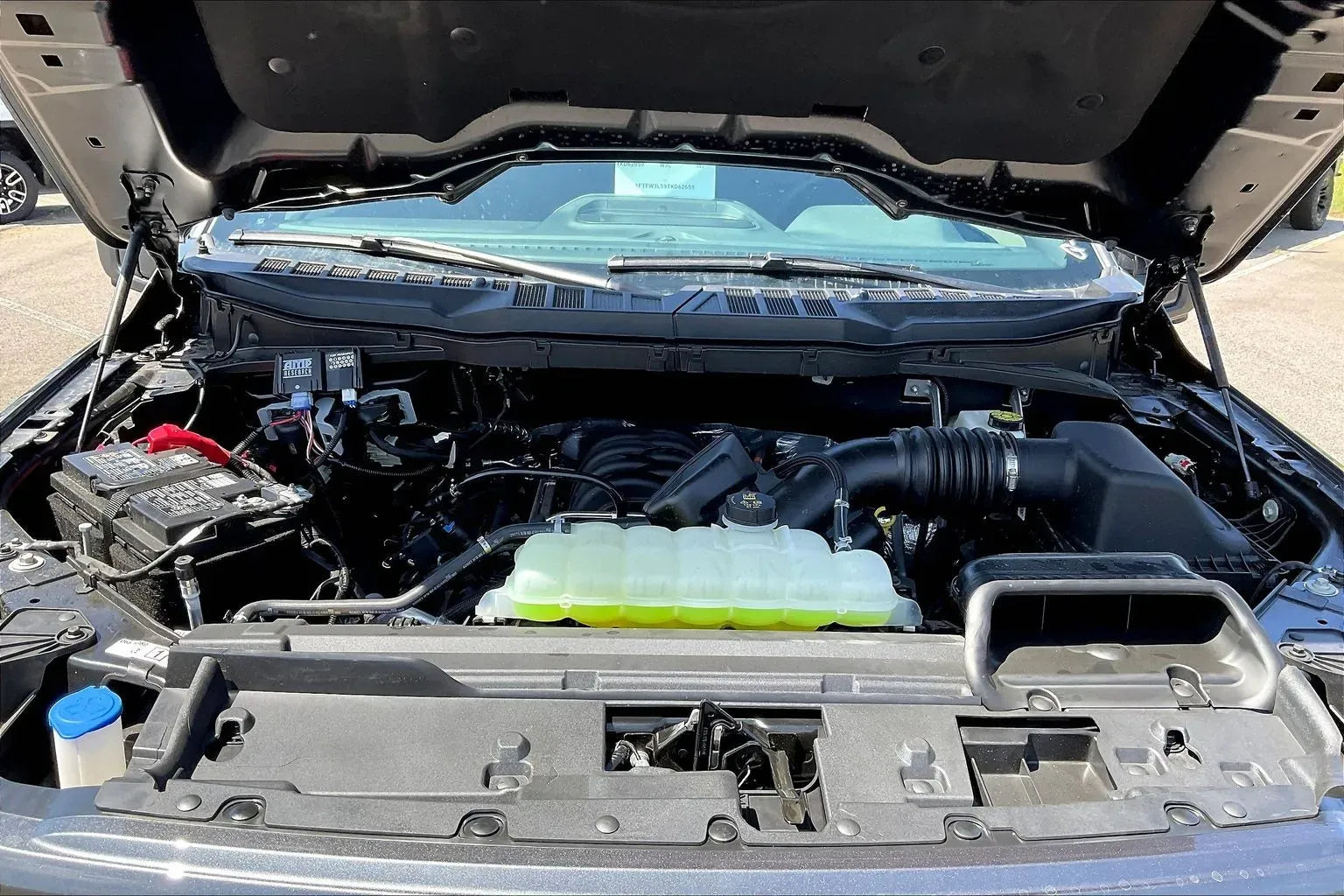 Vehicle Image 10
