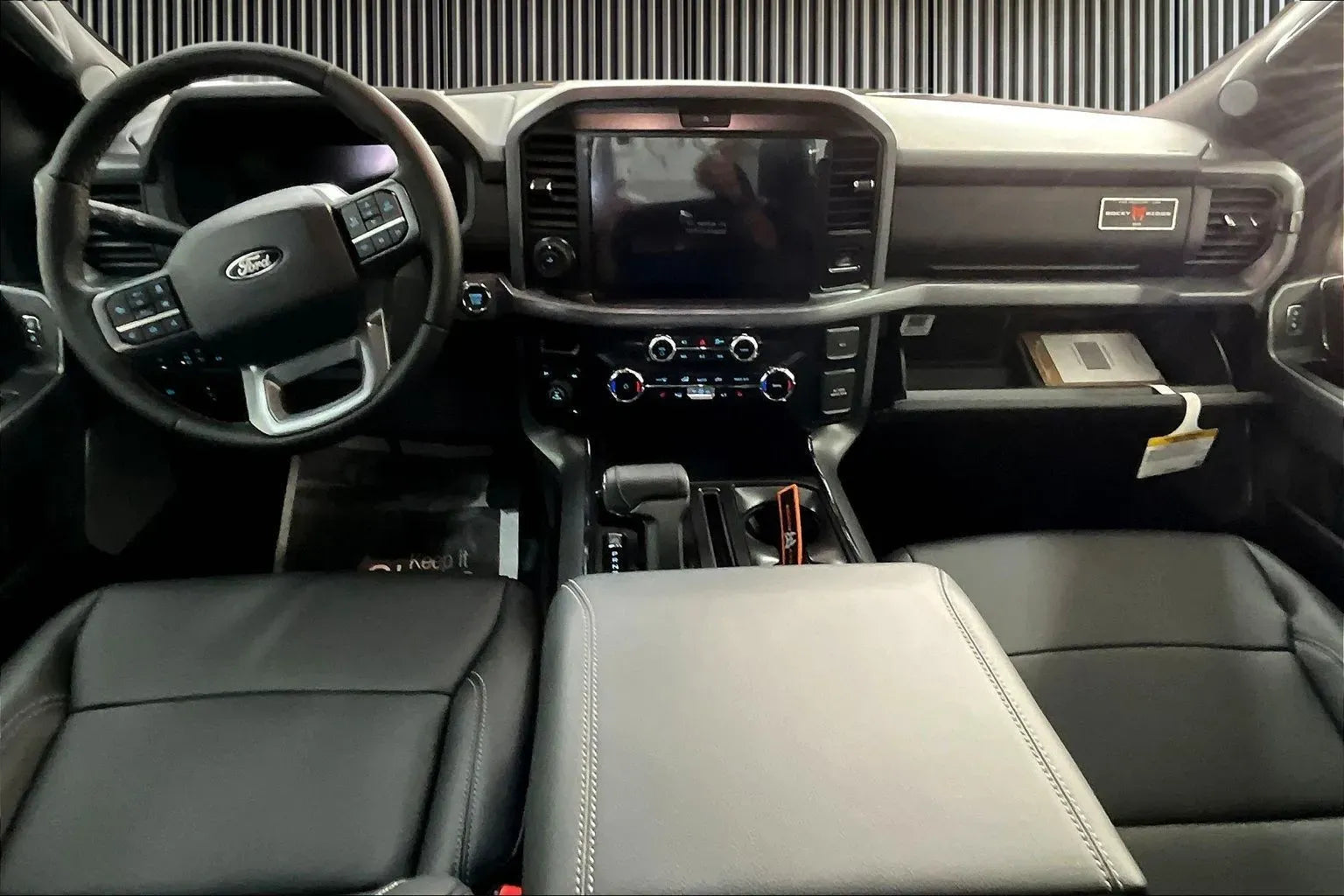 Vehicle Image 9
