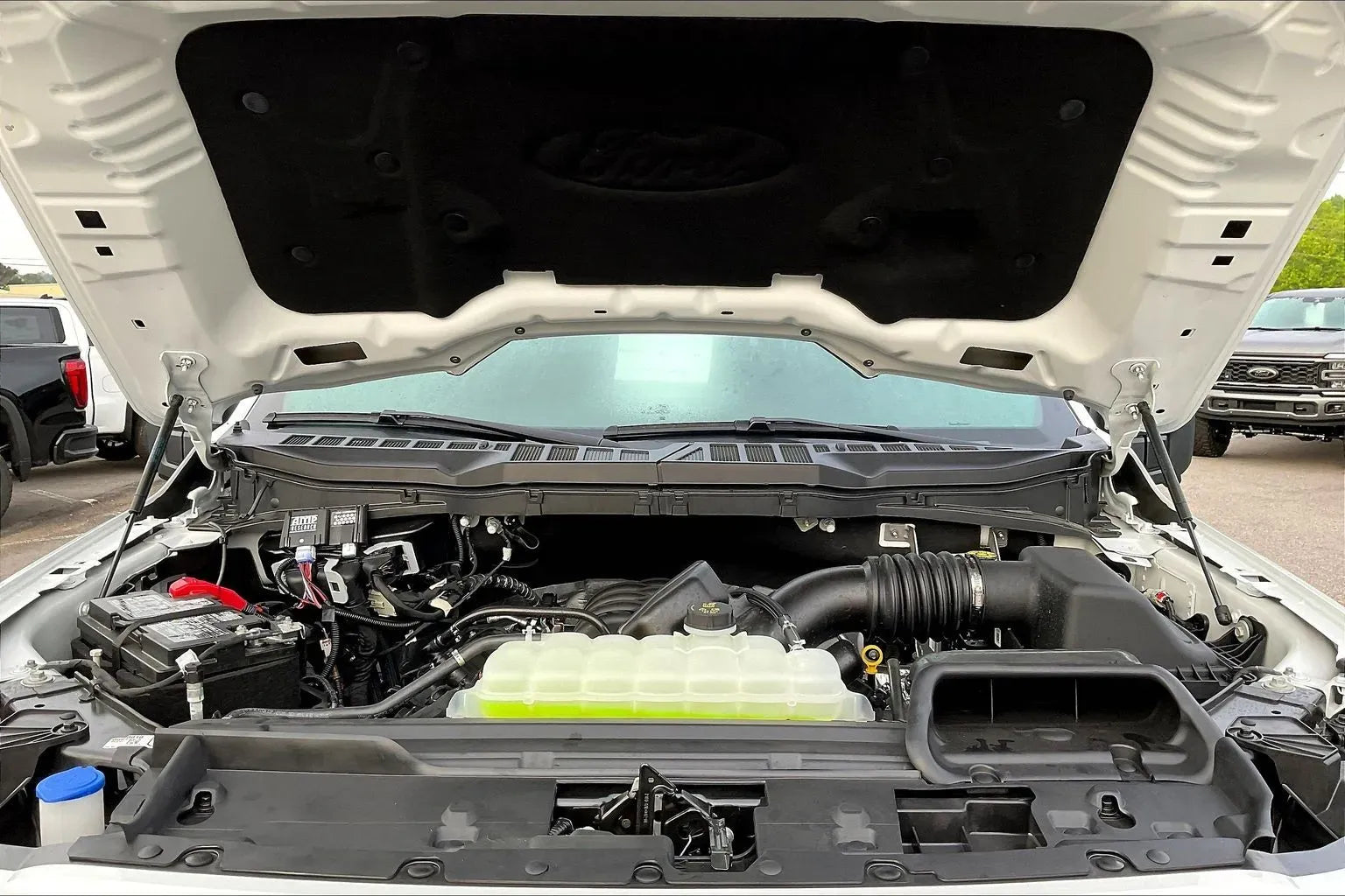 Vehicle Image 10