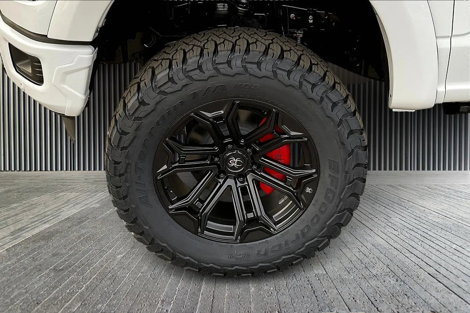 Vehicle Image 6